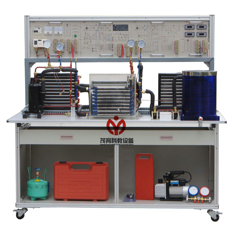 1、输入电源:单相三线 220V±10% 50Hz 2、工作环境:温度-10~40 相对湿度≤85%(25)海拔<4000m 3、装置容量:≤1.5kVA 4、安全保护:具有漏电压、漏电流保护,安全符合国家标准 二、现代制冷与空调系统实训考核装置结构与组成: 1、装置采用模块化设计,由导轨式铝合金安装平台、空调系统、电冰箱系统、电气控制系统等组成。 2、导轨式铝合金安装平台由标准规格的铝合金工业型材组成,作为学生操作训练的平台,上面安装有空调系统部件和冰箱系统部件。 3、空调